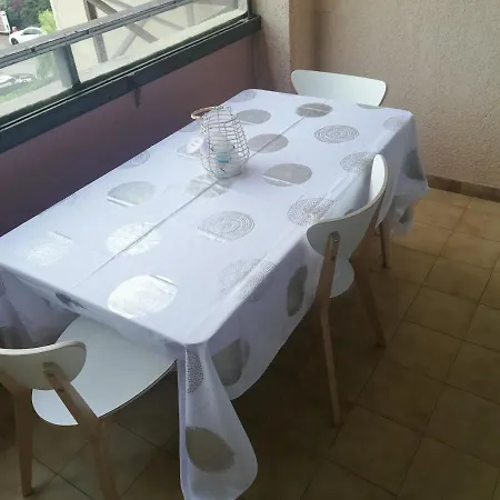 Steddy Les Coralines 公寓 *